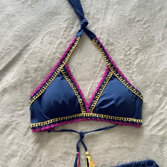 BECCA New (without Tags) Bikini Top & Pants / Size M / D - Picture 2 of 15
